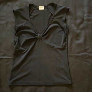 Suzy Shier Black Sleeveless Blouse